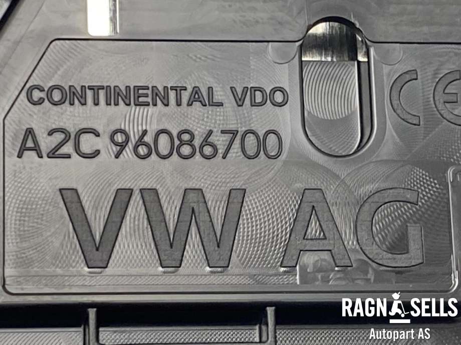 Instrumentpanel til VW Passat 2015-2019 (Fase 1) (B8) (B8) (3G0 920 794|)