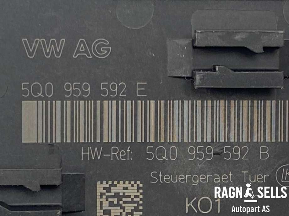 Styreenhet dør høyre foran til VW Passat 2015-2019 (Fase 1) (B8) (B8) (5Q0959592E|)
