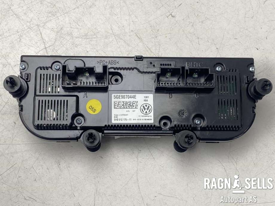 Varmeapparat betjening til VW Passat 2015-2019 (Fase 1) (B8) (B8) (5GE907044E|5GE 907 044 AL|)
