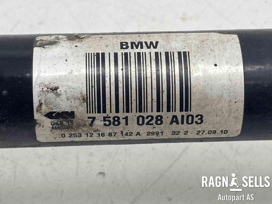 Drivaksel høyre bak, diesel/automat til BMW 5-Serie 2010-2017 (F10/F11) (F10/F11) (33 20 7 581 028|)