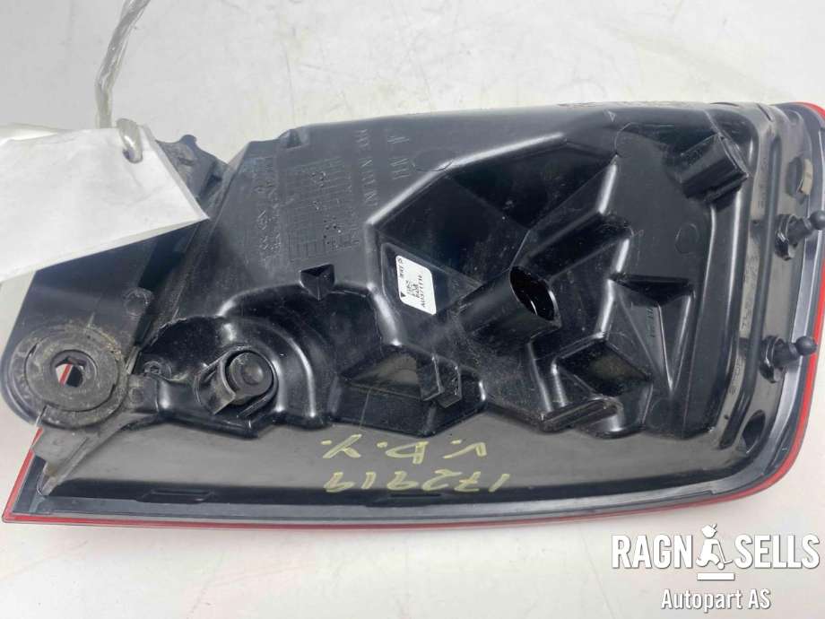 Baklykt venstre ytre til Audi A3 2012-2016 (Type III, Fase 1)  (8V5 945 095 A|)