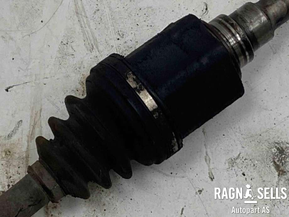 Drivaksel høyre foran, diesel/automat til BMW X3 2007-2010 (Fase 2) (E83) (E83) (31 60 3 450 566|)