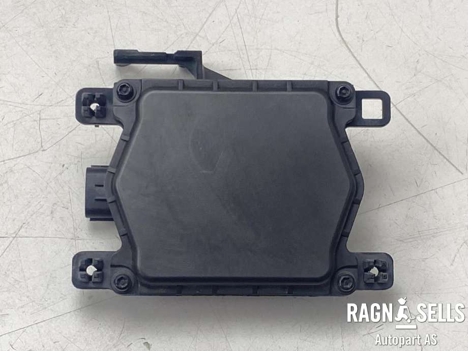 Sensor radar til Toyota Land Cruiser 150, 2014-->> (Fase 2) (8821060130)