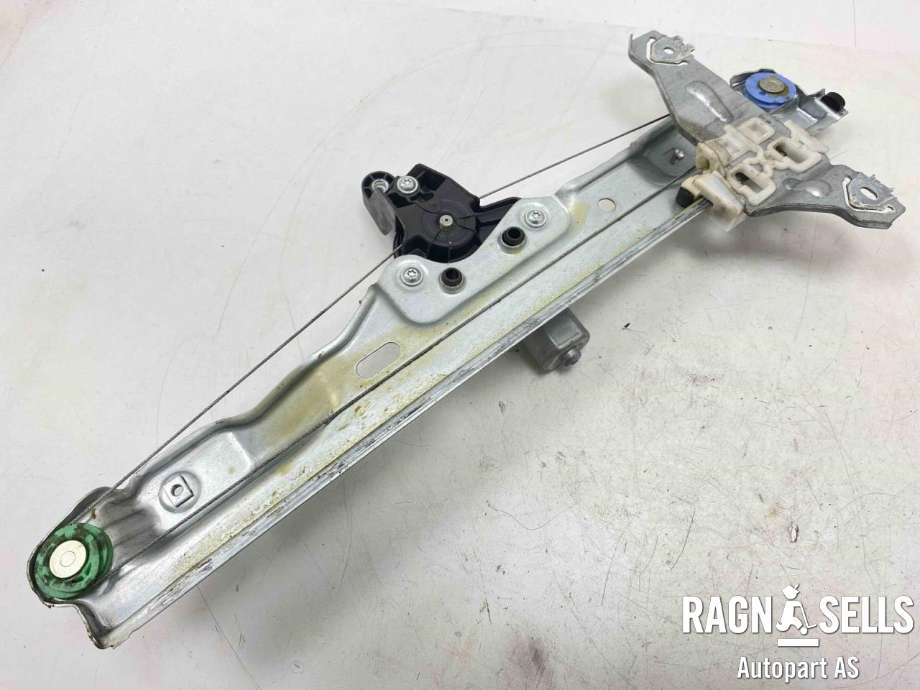 Ruteheis venstre bak til Nissan Qashqai 2014-2021 (Type II)  (827014EA0A|)