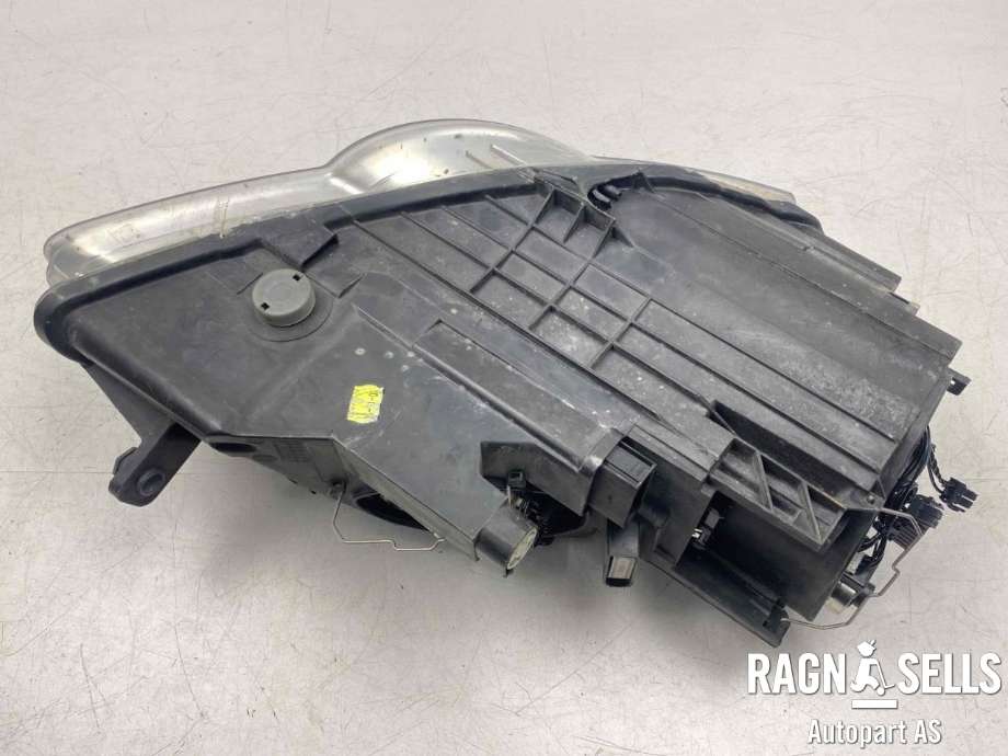 Frontlykt venstre xenon til VW Passat 2005-2010 (B6) (B6) (3C0 941 753 G|)