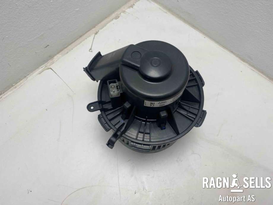 Varmeapparat motor til Mercedes Sprinter 2006-2013 (Fase 1) (906) (906) (NISSENS|A 000 835 61 07|)