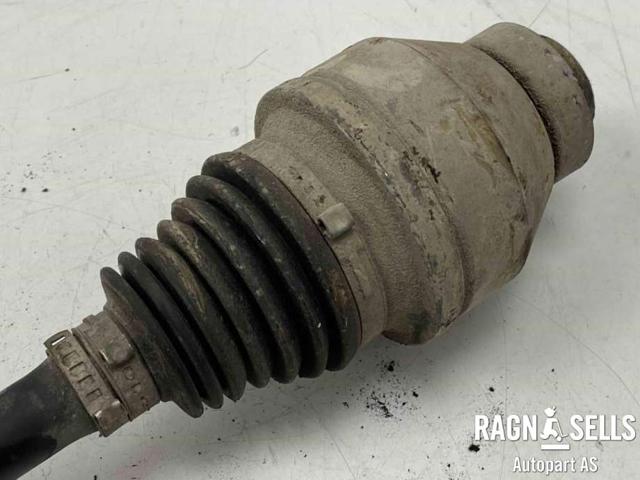 Drivaksel høyre foran, diesel/manuell til VW Transporter / Caravelle 2003-2009 (Fase 1) (T5) (T5) (7H0 407 272 BN|7H0 407 454  X|7H0 407 272 CJ)
