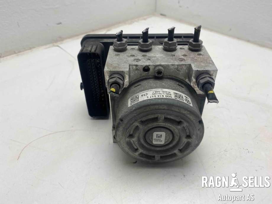 ABS sentral til Audi A3 2012-2016 (Type III, Fase 1)  (5Q0 614 517 L|5Q0 907 379 M|)