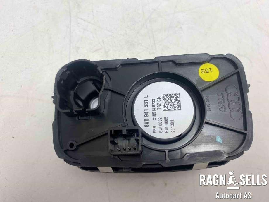 Bryter lys til Audi A3 2012-2016 (Type III, Fase 1)  (8V0 941 531 AE|)