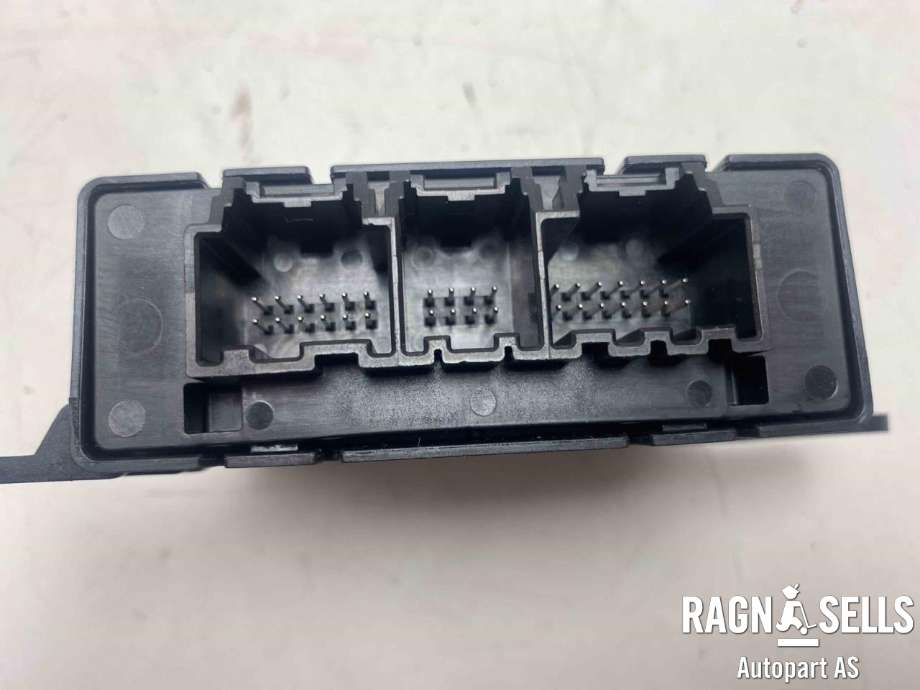 Styreenhet parkering til Opel Corsa E 2015-2019  (BOSCH|39098124|39021657|)