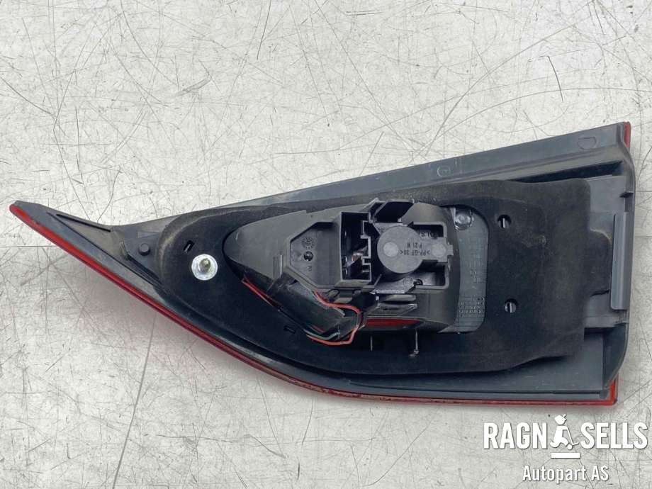 Baklykt venstre indre til BMW X1 2009-2015 (E84) (E84) (63 21 2 990 113|)