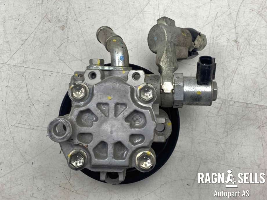 Servo pumpe mekanisk til Toyota Hilux 2020-->>  (443100K142|)