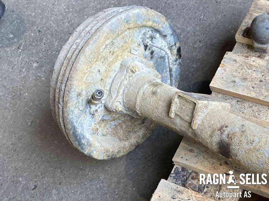 Bakaksel til Toyota Hilux 2012-2016  (411100K500|)