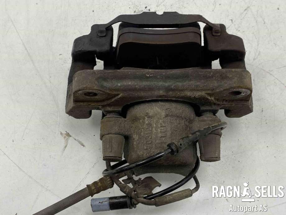 Bremsecaliper venstre foran til BMW X3 2010-2017 (F25) (F25) (34 10 6 790 921|)