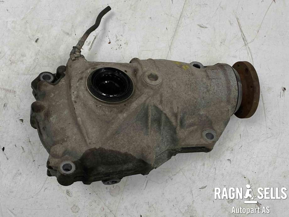 Kardang klokke foran til BMW X3, 2010-2017 (F25) (F25) (31 50 7 592 002)
