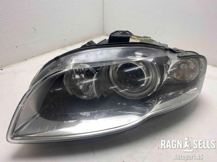 Frontlykt venstre xenon til Audi A4, 2007-2014 (Type IV) (B8) (B8) (8E0 941 030 BM)