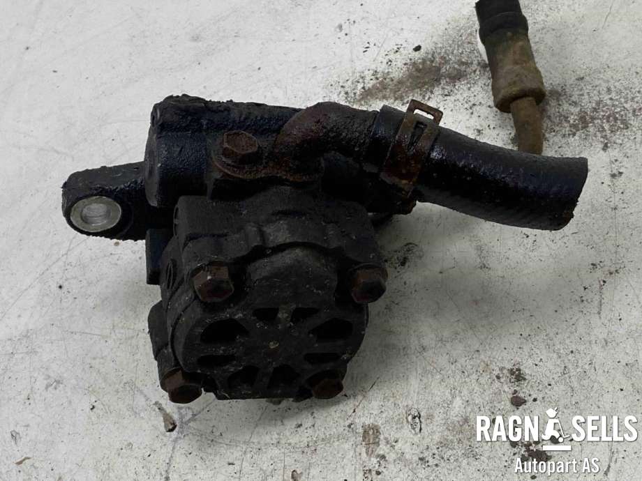 Servo pumpe mekanisk til Toyota Hilux 2012-2016  (443100K040|)