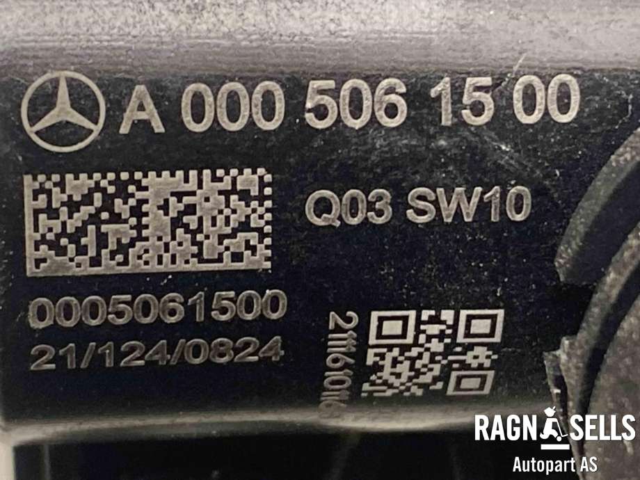 Vannpumpe elektrisk til Mercedes EQC 2019-->>  (A 000 506 15 00|)