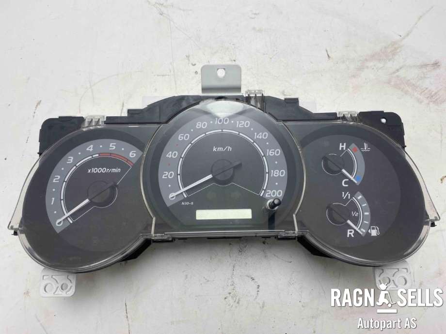 Instrumentpanel til Toyota Hilux, 2006-2011  (83800F0051)