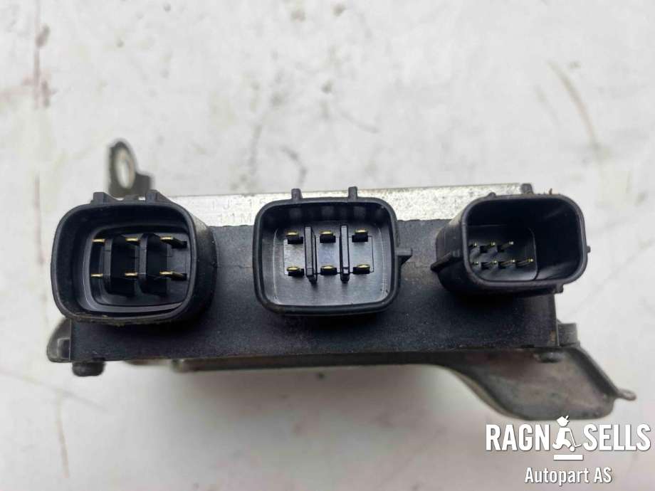 Styreenhet diverse til Toyota Hilux 2006-2011  (8987125010|)