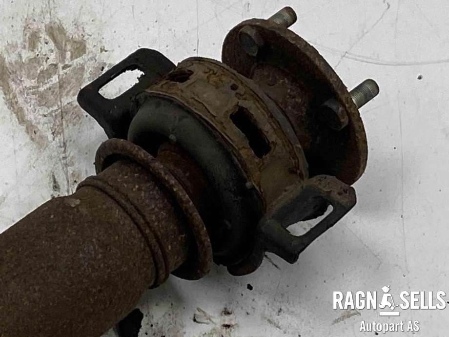 Mellomaksel bakre til Toyota Hilux 2006-2011  (371400K030|)