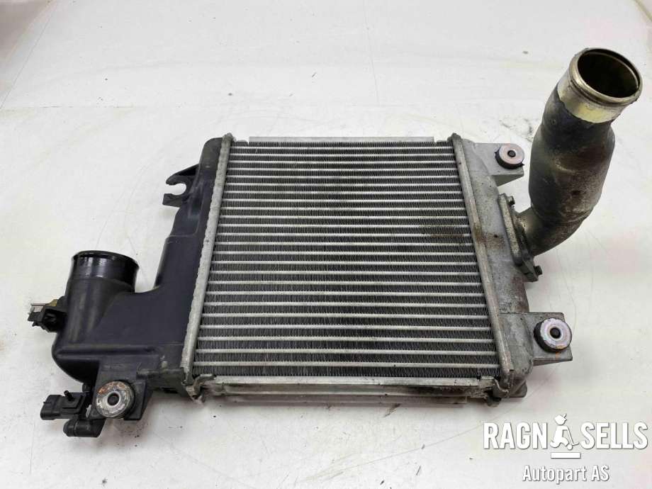 Intercooler til Toyota Hilux, 2006-2011  (2220430010)