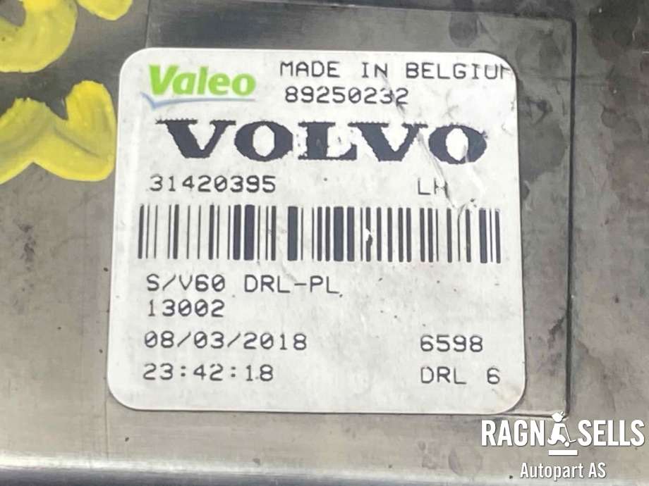 Tåkelykt venstre foran til Volvo V60 / V60 CC 2018-->> (Type II)  (31420395|)