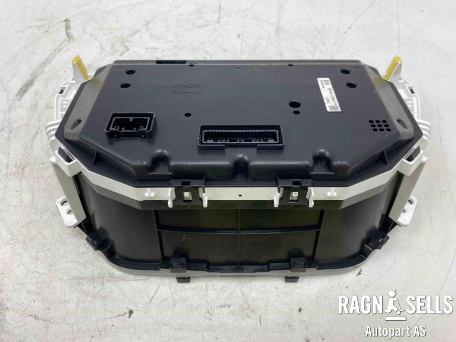 Instrumentpanel til Toyota RAV4 2016-2019 (Type IV, Fase 2)  (8380042R60|)