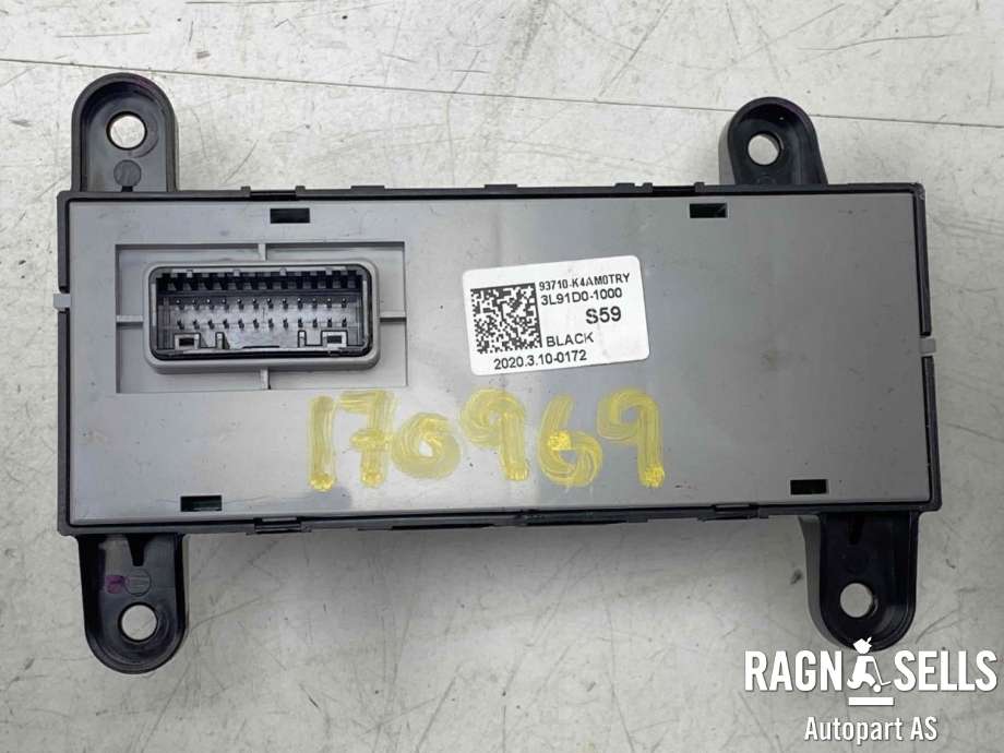 Bryter diverse til Hyundai Kona 2017-2021 (Type I, Fase 1)  (93710K4AM0TRY||3L91D01000)