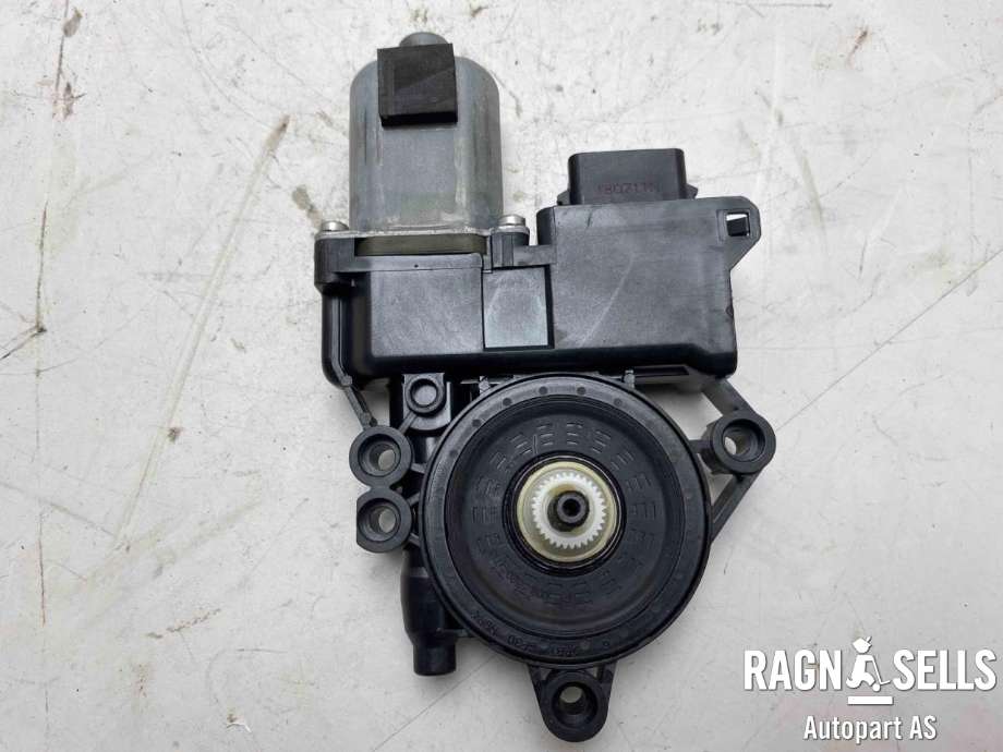 Ruteheis, kun motor, venstre foran til Hyundai i40 2012-2017 (824503Z010||1137328730)