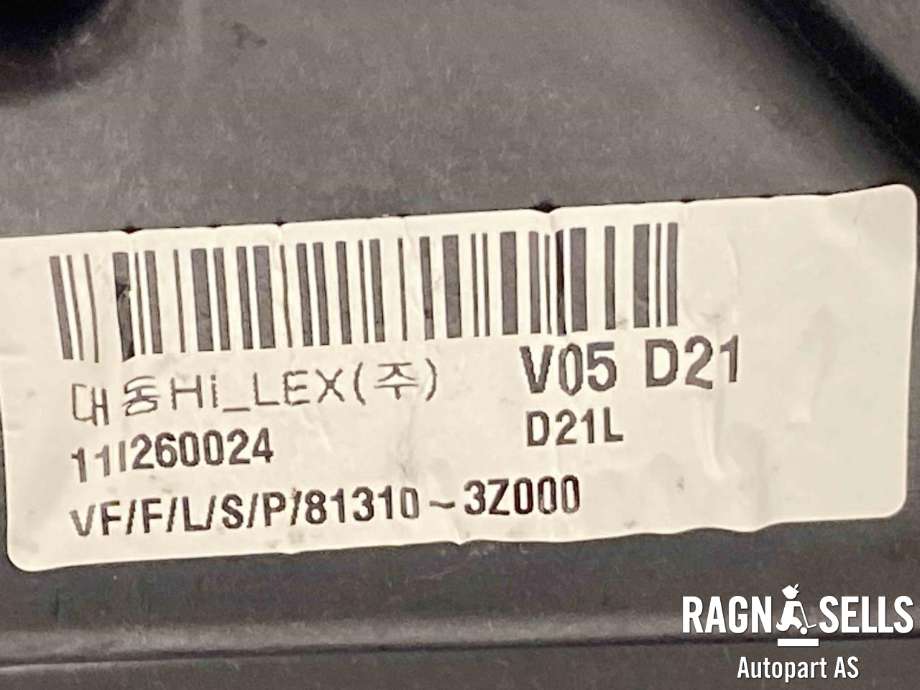 Ruteheis venstre foran til Hyundai i40 2012-2017  (824713Z000|)