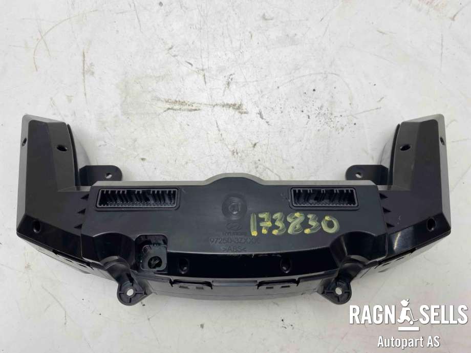Varmeapparat betjening til Hyundai i40 2012-2017  (972503Z660PD5|972503Z660|)