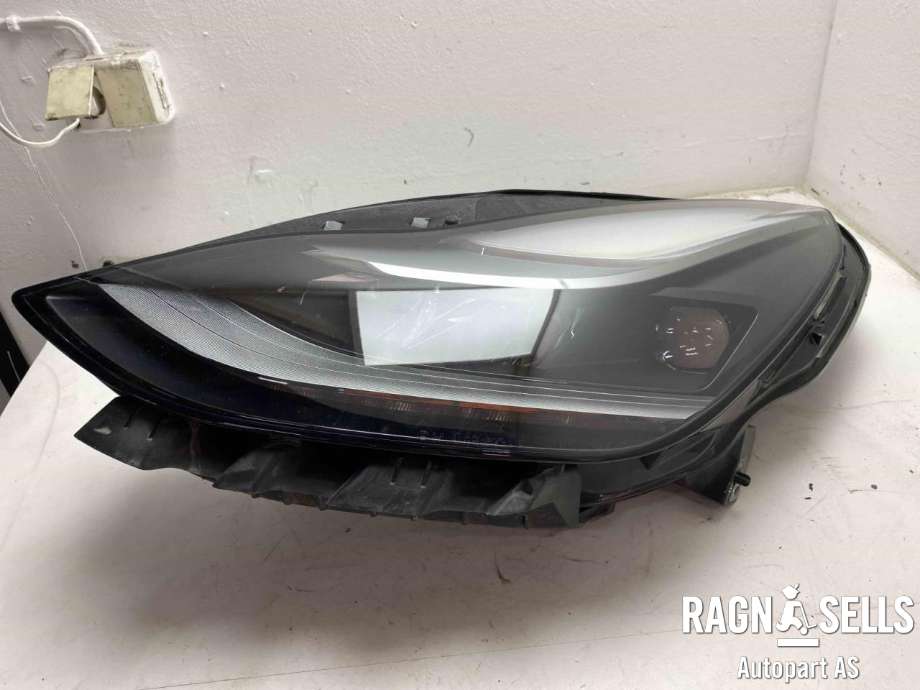 Frontlykt venstre full-LED til Tesla Model Y, 2021-2024 (Type I)  (1514952-00-D)