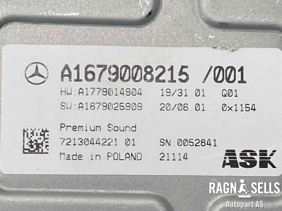Bilstereo forsterker til Mercedes EQC 2019-->>  (A 167 900 82 15||A1679008215001)