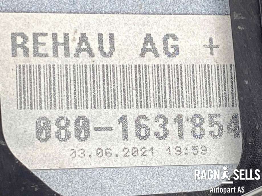 Spoiler bakluke til Mercedes EQC 2019-->>  (A 293 790 04 00|A 293 790 03 00|080-1631854)