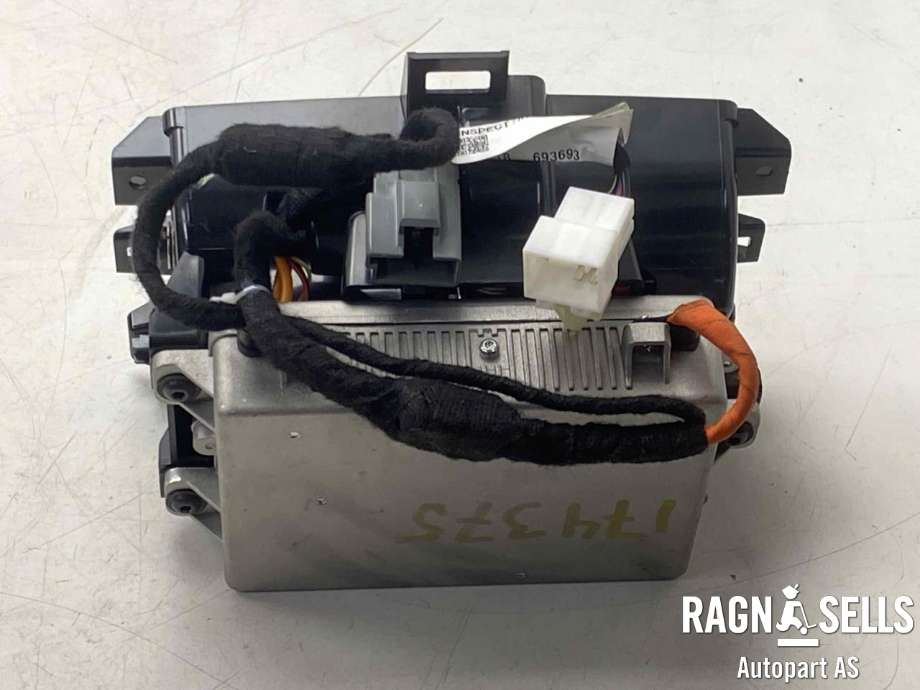 Diverse deler til Hongqi E-HS9 2022-->>  (3725020-QR01|)