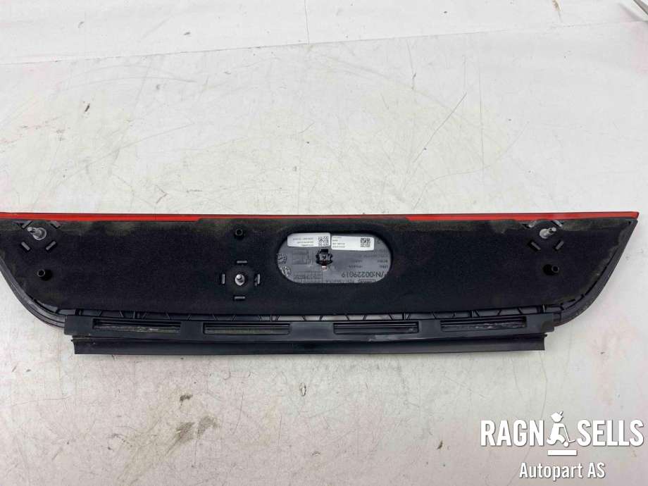 Baklykt bremselys bakrute til Ford Transit Custom 2023-->> (Type II)  (PZ31-13A613-AB|00244219-04-000|2663507)