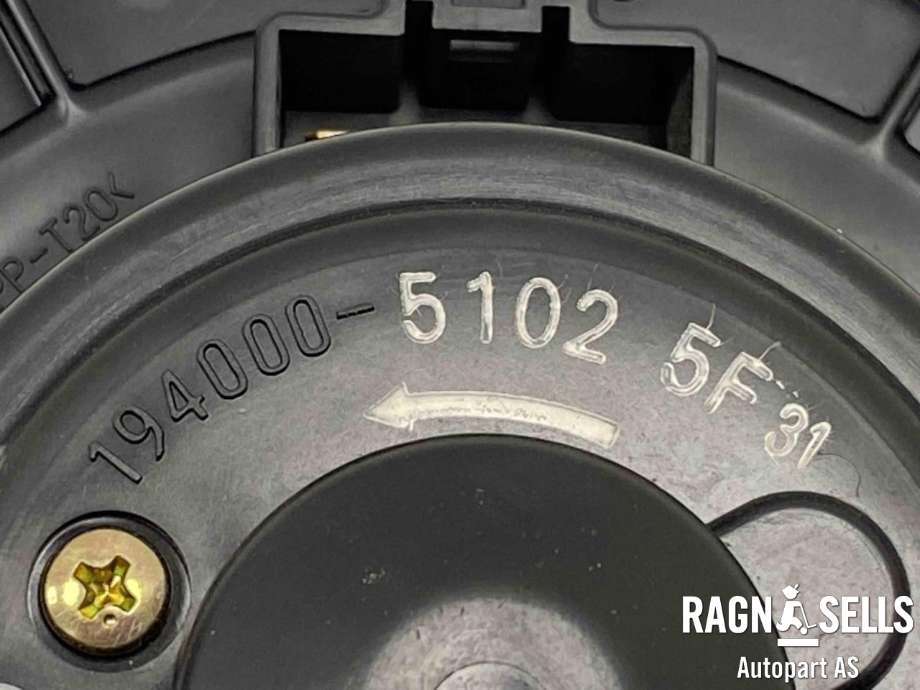 Varmeapparat motor til Mitsubishi Pajero 2000-2006 (Type III)  (MB080777|)