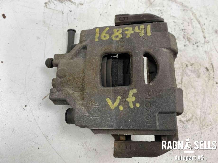 Bremsecaliper høyre foran til Toyota Yaris, 2014-2020 (Type III, Fase 2)  (477300D200)