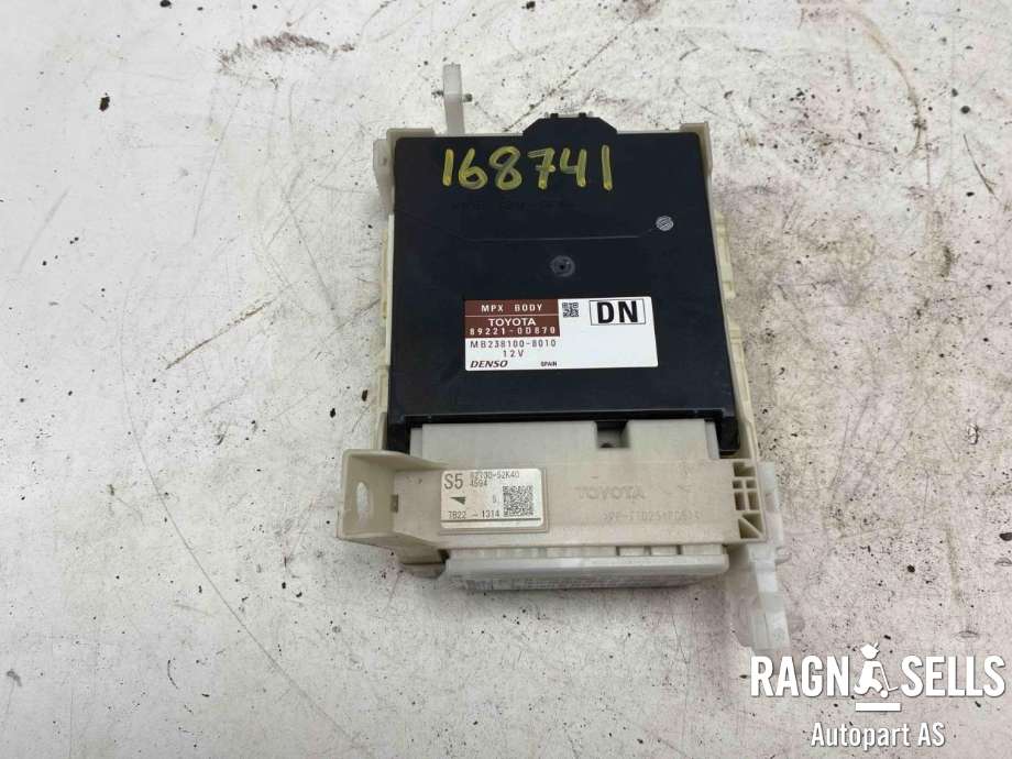 Styreenhet diverse til Toyota Yaris, 2014-2020 (Type III, Fase 2)  (8273052K40)