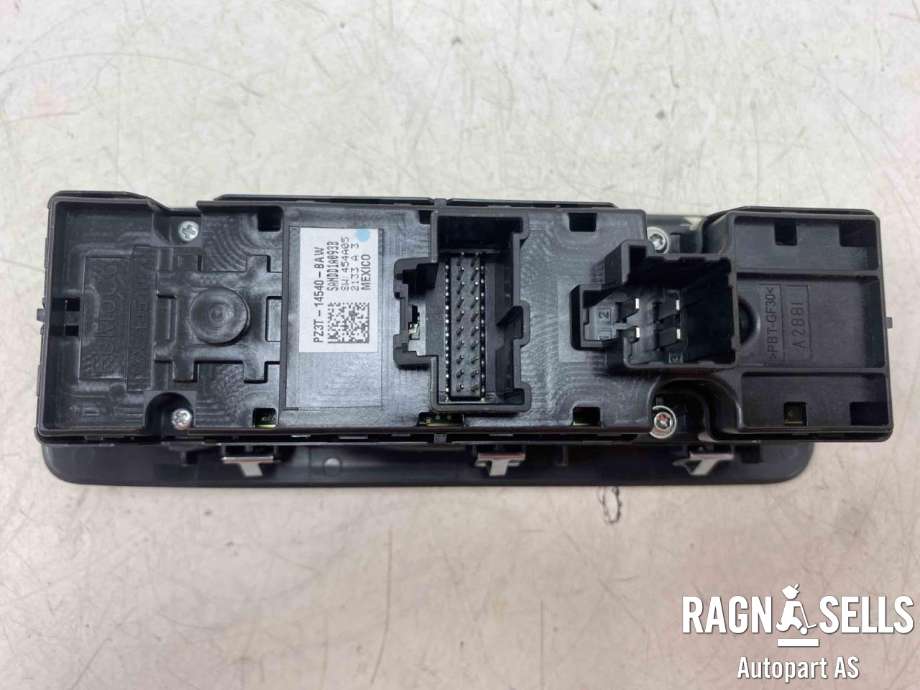 Bryter ruteheis førerdørspanel til Ford Transit Custom 2023-->> (Type II) (PZ3T-14540-BA3JA6|PZ3T-14540-BAW|2656303)