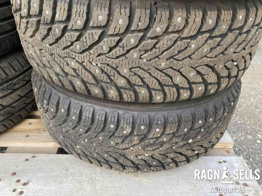 Hjulsett stål vinter til Mazda 3 2003-2005 (Type I, Fase 1)  (NOKIAN|5X114|3/ET52|5/67|1|195/65/15|)