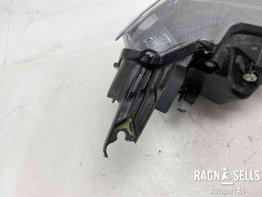 Frontlykt venstre full-LED til Isuzu D-Max 2021-->> (Type III)  (2905321217|)