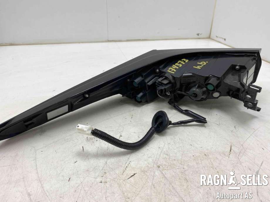 Baklykt høyre til Lexus RZ 2023-->>  (8155146130|)