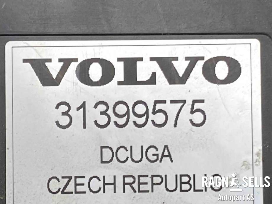 Styreenhet hengerfeste til Volvo V60/V60 CC 2013-2018 (Type I, Fase 2)  (31407107|31399575|)
