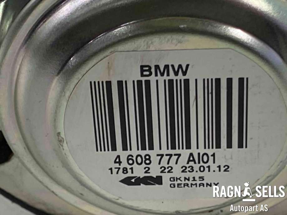 Drivaksel venstre bak, diesel/automat til BMW X1 2009-2015 (E84) (E84) (33 20 7 605 485|33 20 7 591 595|)