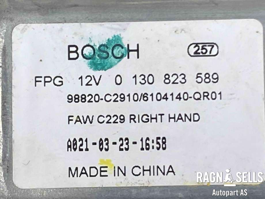 Ruteheis, kun motor, høyre foran til Hongqi E-HS9 2022-->> (BOSCH|0 130 823 589|)