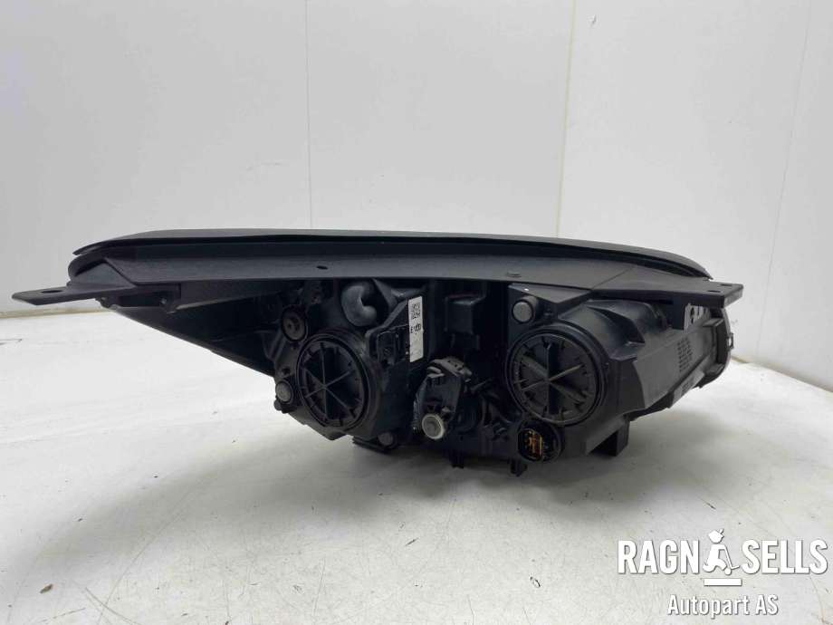 Frontlykt venstre halogen til Kia Soul 2014-2019 (Type II)  (92101E40101D|)