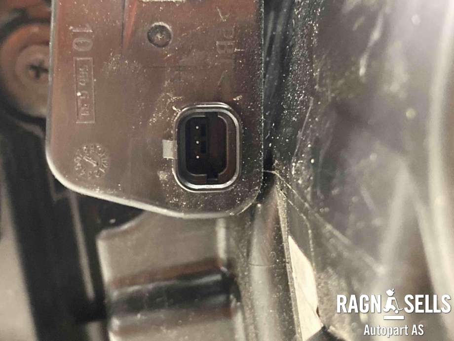 Frontlykt venstre halogen til Kia Soul 2014-2019 (Type II)  (92101E40101D|)