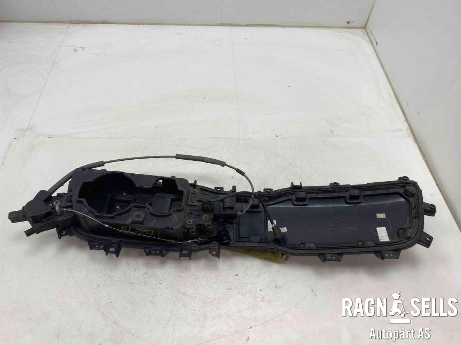 Batterilader inntak/luke til Kia Soul 2014-2019 (Type II)  (86350E4100IM|)